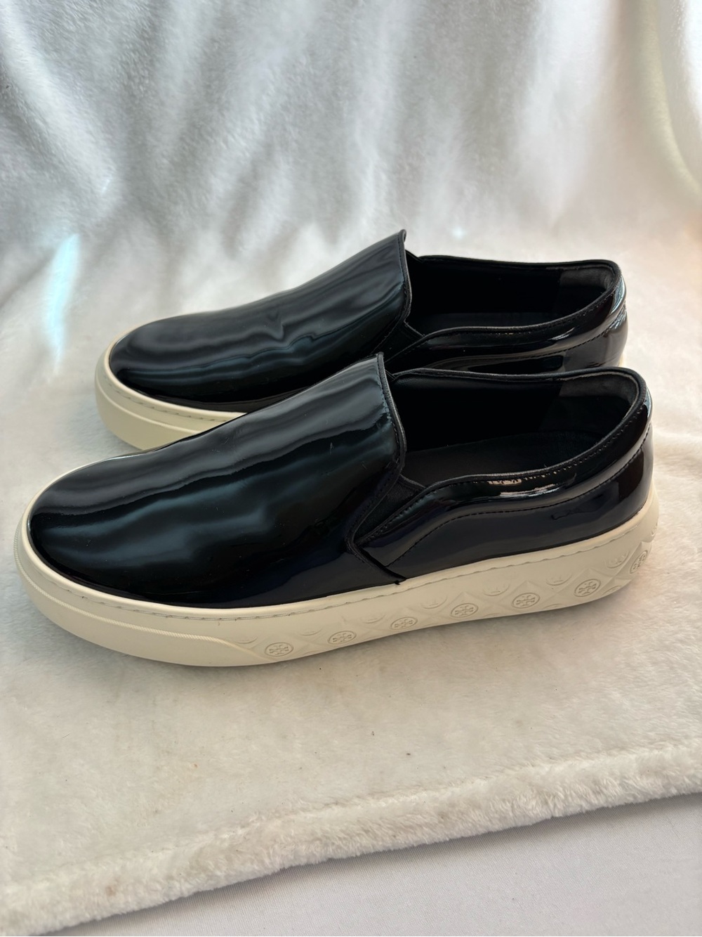 Tory Burch Lady Bug Patent Leather Slip-On Sneakers Black Size 9.5